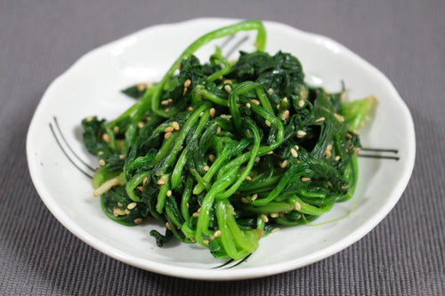 Koreanischer Spinatsalat – Sigeumchi Namul (시금치나물)