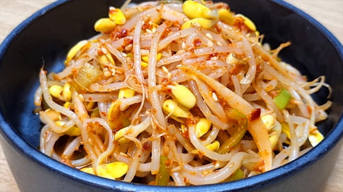Sojabohnensprossen-Salat – Kongnamul Muchim (콩나물 무침)
