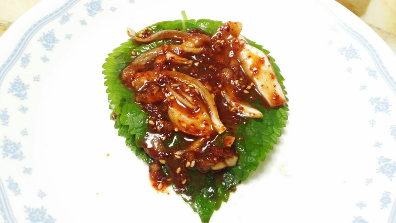 Würzig eingelegte Perilla-Blätter – Kkaennip Muchim (깻잎무침) – Koreanisches Rezept von SONAMU