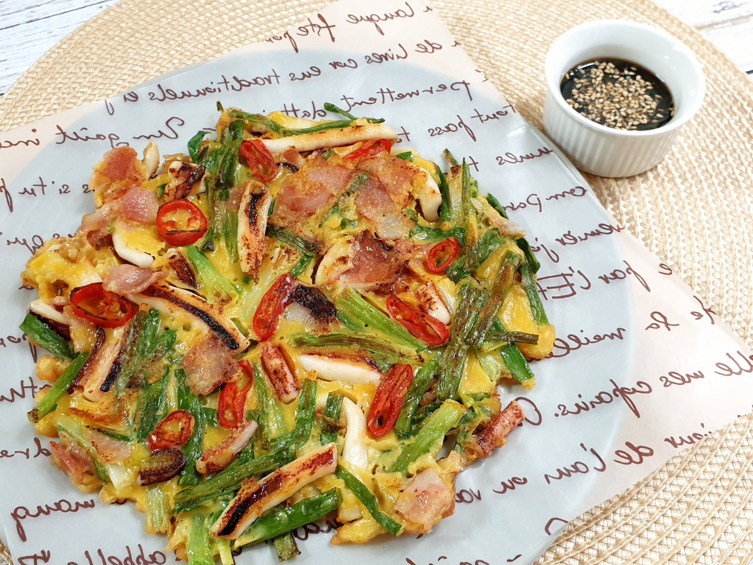 Koreanische Meeresfrüchte-Pfannkuchen – Haemul-Pajeon (해물파전) – Koreanisches Rezept von SONAMU