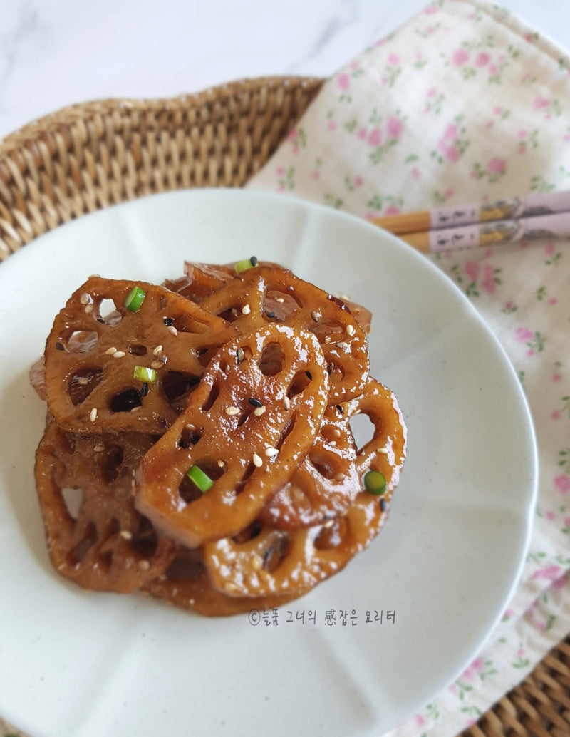 Lotuswurzeln – Yeon-geun Jorim – (연근조림) – Koreanisches Rezept von SONAMU